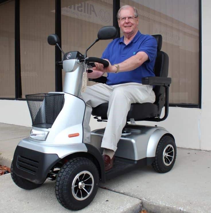 5 Ways Mobility Scooters Make Senior Life Easier