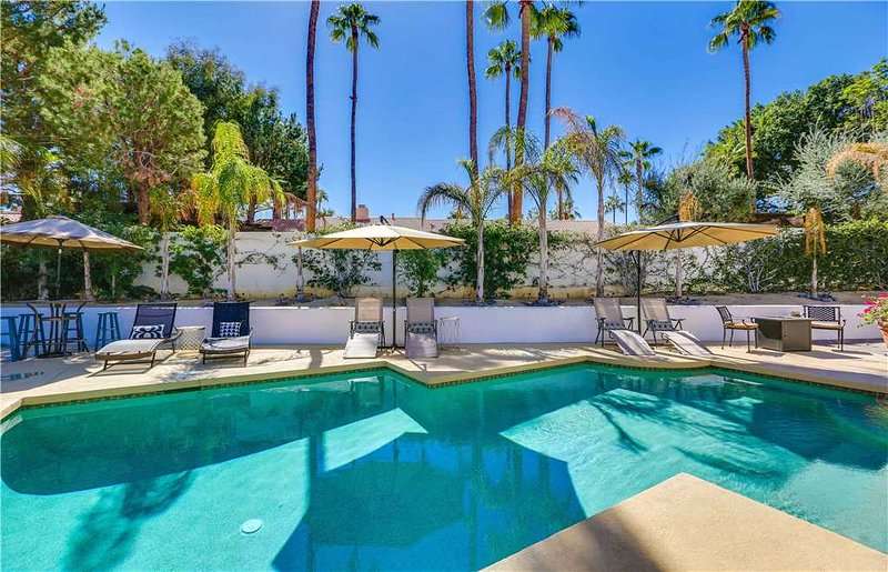 El Paseo Modern UPDATED 2019: 4 Bedroom House Rental in Palm Desert ...