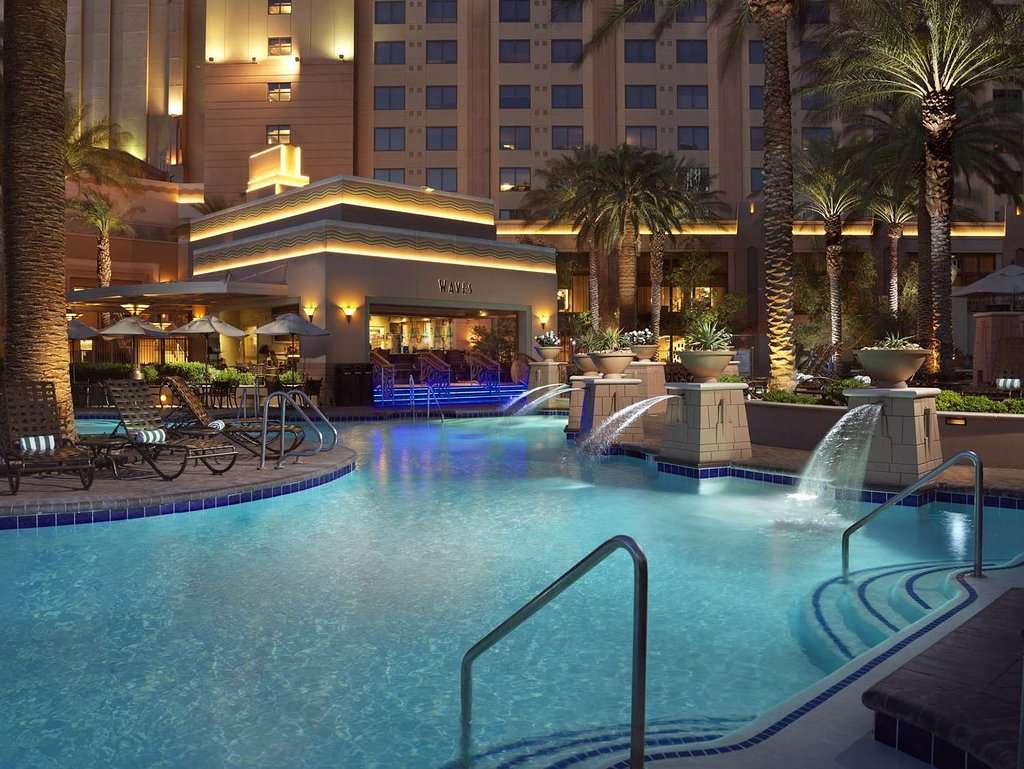Hilton Grand Vacations on the Las Vegas Strip  Coastal ...