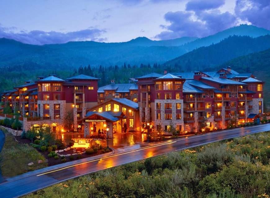 Hilton Grand Vacations Purchases Sunrise Lodge, a Hilton ...