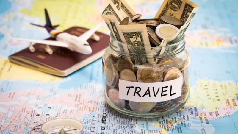 How Much Money Should You Bring on Vacation?