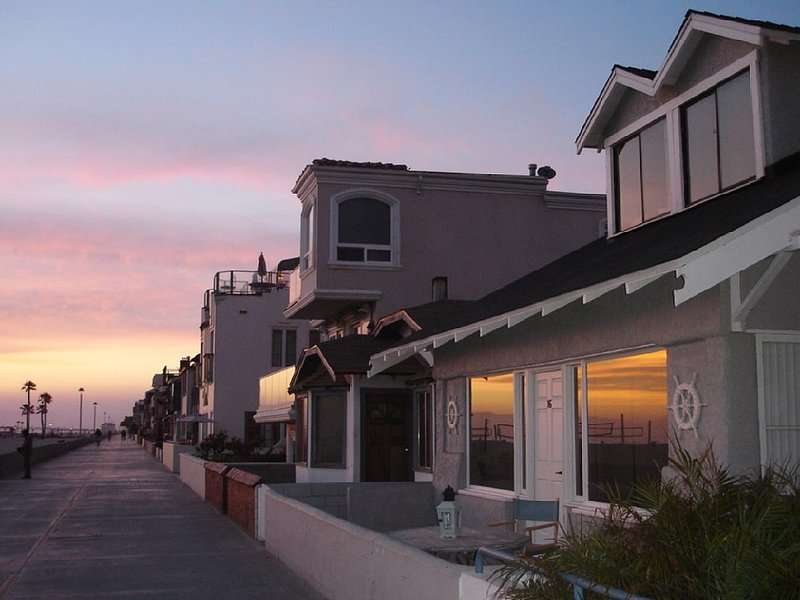 Oceanfront Cottage on the Strand Has Patio and Parking ...