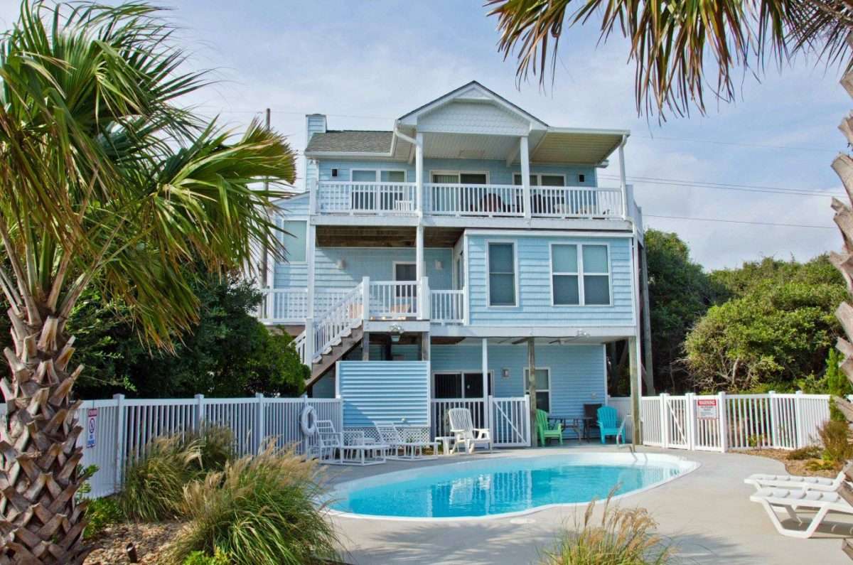 Sea Wynd a 4 Bedroom Almost Oceanfront Rental House in Emerald Isle ...