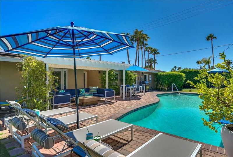 The Desert Modern UPDATED 2021: 2 Bedroom House Rental in Palm Springs ...