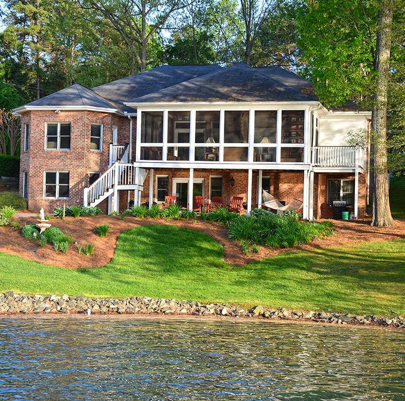 Vacations on Lake Norman