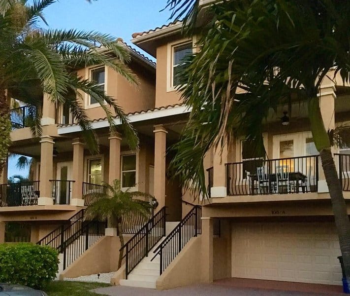 Well appointed, Anna Maria Beach Villa Has Internet Access and Parking ...