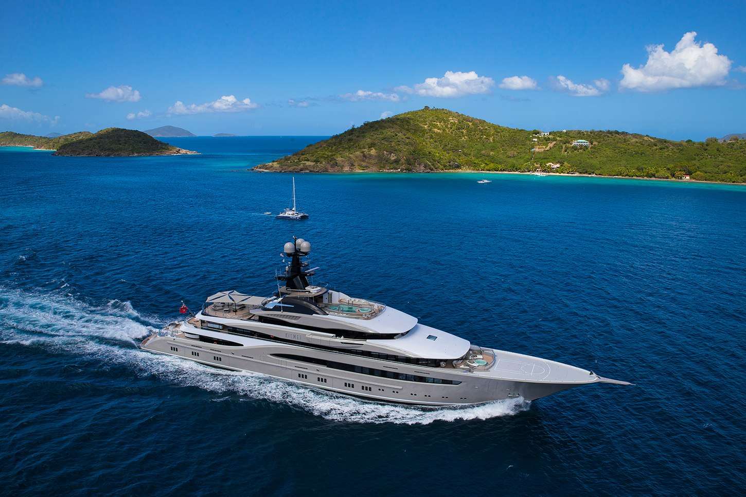 Why the Virgin Islands are perfect for private yacht charter vacations