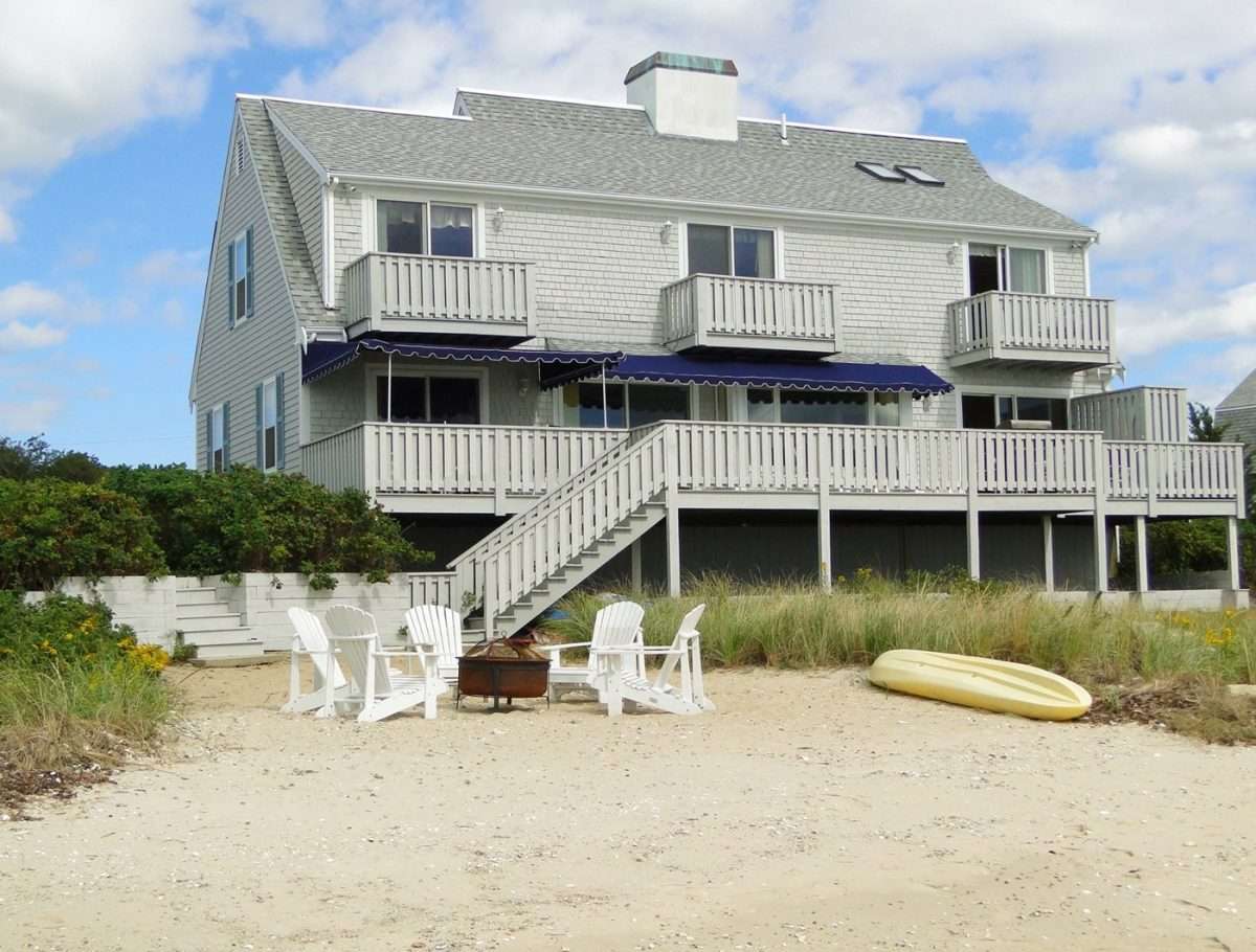 Yarmouth Vacation Rental home in Cape Cod MA 02673, right on ocean ...